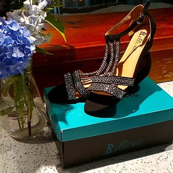 Bellini Shoes - Bellini Laaris Black Wedge Sandals, ladies size 8.5W